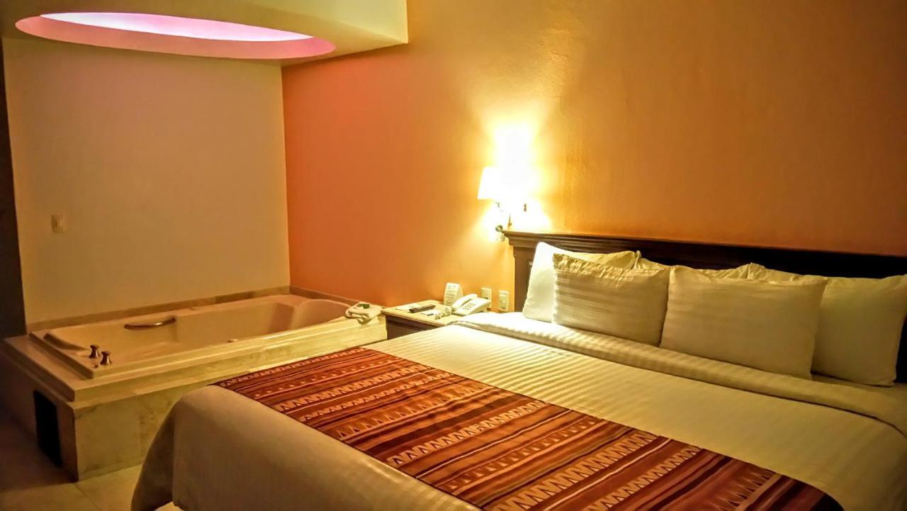 Hg Hotel Zapopan Exterior photo